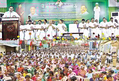 காவிரி பிரச்சினையில், விவசாயிகளுக்கு துரோகம் விளைவித்தவர் கருணாநிதி