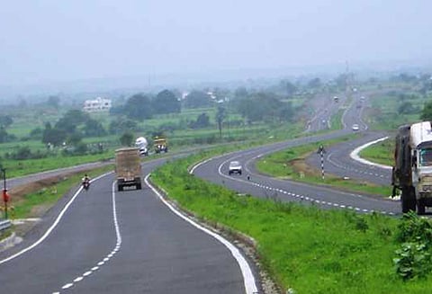 சென்னை-சேலம் பசுமை வழிச்சாலை திட்டத்துக்கு தடை கேட்டு வழக்கு