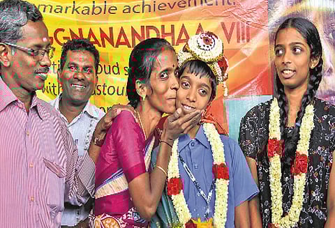 இளம் வயதில் செஸ் கிராண்ட்மாஸ்டர் அந்தஸ்து பெற்ற சென்னை மாணவருக்கு உற்சாக வரவேற்பு