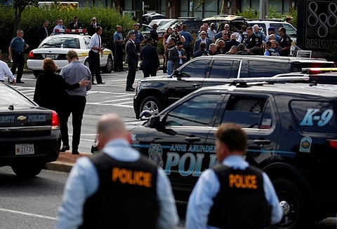 அமெரிக்காவில் நாளிதழ் நிறுவனத்திற்குள் புகுந்து துப்பாக்கி சூடு; 5 பேர் பலி