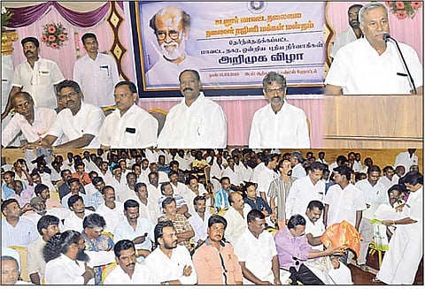 கடலூர் மாவட்டத்தில் 5 லட்சம் உறுப்பினர்களை சேர்க்க வேண்டும் ரஜினி மக்கள் மன்ற புதிய நிர்வாகிகள் அறிமுக கூட்டத்தில் தீர்மானம்