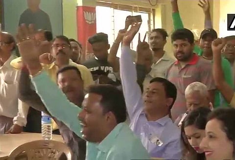 திரிபுரா சட்டசபை தேர்தல்: பாரதீய ஜனதா முன்னிலை தொண்டர்கள் கொண்டாட்டம்