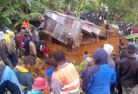 பப்புவா நியூ கினியாவில் மீண்டும் நிலநடுக்கம் இடிபாடுகளில் சிக்கி 18 பேர் பலி
