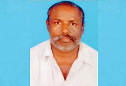 அந்தியூர் அருகே ஏரியில் மூழ்கி தொழிலாளி சாவு