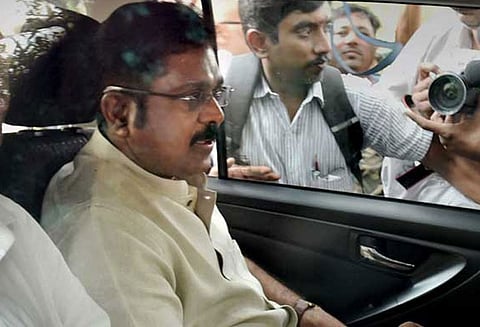 குக்கர் சின்னம்: உச்ச நீதிமன்றத்தில் டிடிவி தினகரன் கேவியட் மனு தாக்கல்