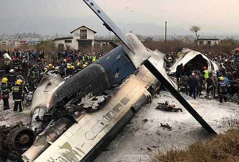 நேபாளத்தில் விமானம் தரையிறங்கிய போது மோதி தீ பிடித்ததில் 50 பேர் உயிரிழப்பு