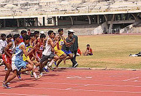 கரூரில் விளையாட்டு விடுதி அமைக்க நடவடிக்கை எடுக்கப்படுமா?