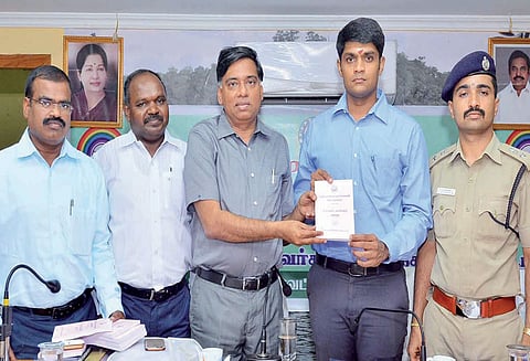 கூட்டுறவு சங்க தேர்தலில் விதிமுறை மீறல் நடந்தால் அதிகாரிகளே பொறுப்பேற்க வேண்டும்