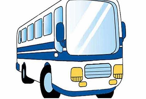 விபத்தில் படுகாயம் அடைந்தவருக்கு இழப்பீடு வழங்காததால் அரசு பஸ் ‘ஜப்தி’