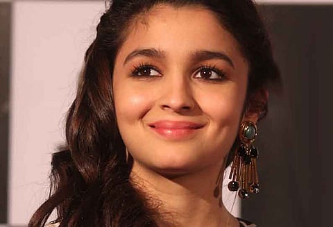 படப்பிடிப்பில் விபத்து இந்தி நடிகை அலியாபட் காயம்