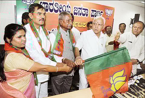 லிங்காயத்துக்கு தனி மத அங்கீகாரம்: கர்நாடக காங்கிரஸ் அரசின் தேர்தல் மாயாஜாலம் - எடியூரப்பா