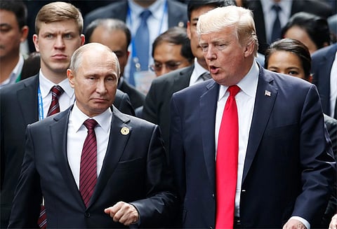 அமெரிக்கா 60 ரஷிய தூதரக அதிகாரிகளை வெளியேற்றியது, சியாட்டில் தூதரகத்தை மூட உத்தரவு