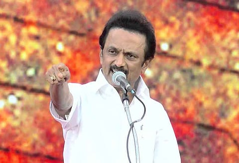 குட்கா முறைகேட்டில் ஆதாரங்களை அழிக்க அதிமுக அரசு முயற்சிக்கிறது - மு.க.ஸ்டாலின் கண்டனம்