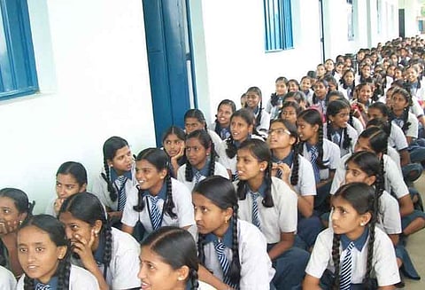 10-ம் வகுப்பு தேர்வு; 150 பள்ளிகளில் ஒரு மாணவர் கூட வெற்றி பெறவில்லை