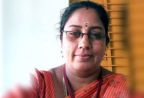 பேராசிரியை நிர்மலாதேவி வழக்கை சிறப்பு புலனாய்வு குழு விசாரணைக்கு மாற்ற கோரி மனு