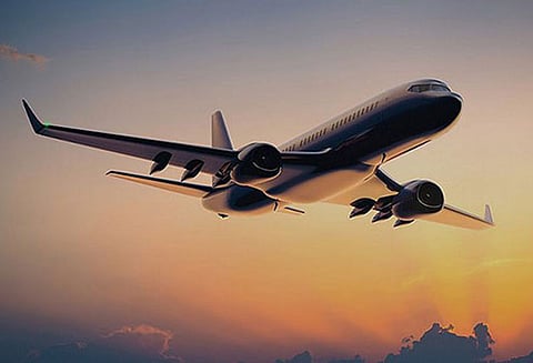 4 நாடுகளில் இருந்து விமானத்தில் கடத்தி வரப்பட்ட 2¼ கிலோ தங்கம் பறிமுதல்