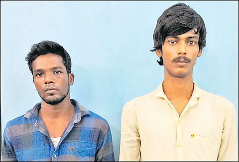 ஆவடி, அம்பத்தூர் பகுதிகளில் பெண்களிடம் சங்கிலி பறிப்பில் ஈடுபட்ட 2 பேர் கைது