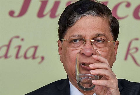 தலைமை நீதிபதிக்கு எதிரான தகுதி நீக்க மசோதா நிராகரிக்கப்பட்டதை எதிர்த்து உச்சநீதிமன்றத்தில் காங். வழக்கு