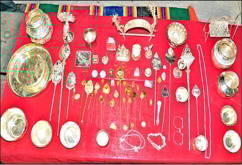 பழனி முருகன் கோவிலில் 22 நாட்களில் உண்டியல் வருவாய் ரூ.1 கோடியே 66 லட்சம்