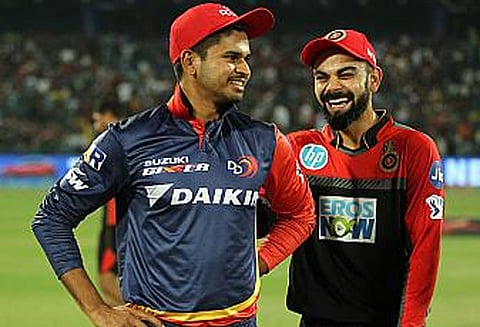 ஐபிஎல் கிரிக்கெட்: டெல்லி அணிக்கு எதிரான ஆட்டத்தில் டாஸ் வென்ற பெங்களூரு அணி பந்து வீச்சு தேர்வு