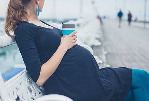 காபி குடிக்கிறீர்களா கர்ப்பிணிகளே? குழந்தைகள் குண்டாக பிறக்கும் வாய்ப்பு அதிகம்: ஆய்வில் தகவல்