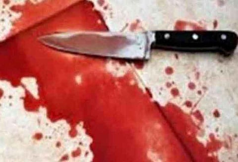 திண்டுக்கல்லில் பயங்கரம்: கத்தியால் குத்தி 2 பெண்கள் படுகொலை, காயம் அடைந்த 2 பேருக்கு தீவிர சிகிச்சை