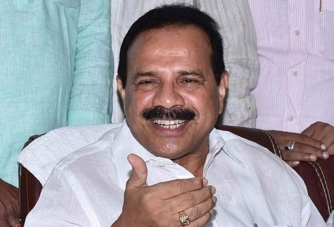 தனிப்பெரும்பான்மையுடன் ஆட்சி அமைப்போம்: பாஜக மூத்த தலைவர் சதானந்த கவுடா