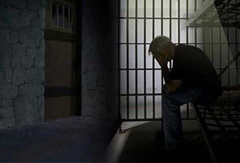 இளம்பெண்ணை கொலை செய்த தொழிலாளிக்கு ஆயுள் தண்டனை