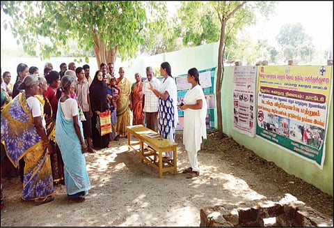 நாட்டேரி கிராமத்தில் டெங்கு விழிப்புணர்வு கூட்டம்