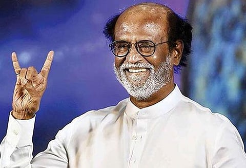 மாவட்ட மகளிர் அணி செயலாளர்களுடன் ரஜினிகாந்த் ஆலோசனை