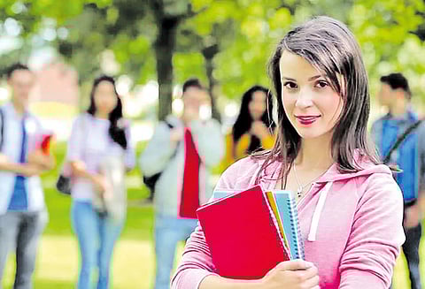 நீங்கள் தேர்வு செய்யும் படிப்பு வாழ்வில் திருப்பம் தர வேண்டுமா?