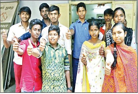 உயர் படிப்புதான் அதிக சம்பளம் பெற்று தரும்: பெற்றோர்கள் குழந்தைகளின் கல்விக்கு முக்கியத்துவம் அளிக்க வேண்டும்