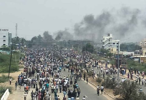 தூத்துக்குடி துப்பாக்கி சூடு: தமிழக அரசுக்கு எதிராக ஜனாதிபதி அலுவலகத்தில் மனு