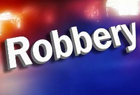 கோவில்பாளையத்தில் தொழில் அதிபர் வீட்டில் ரூ.1 லட்சம், 40 பவுன் நகை கொள்ளை