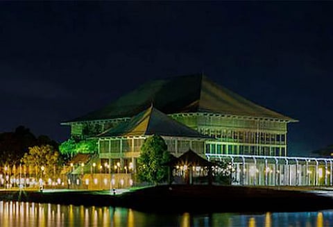 இலங்கை நாடாளுமன்றம் கூடும் தேதியில் குழப்பம் ! 7 ஆம் தேதி கூட்டப்படலாம் என தகவல்