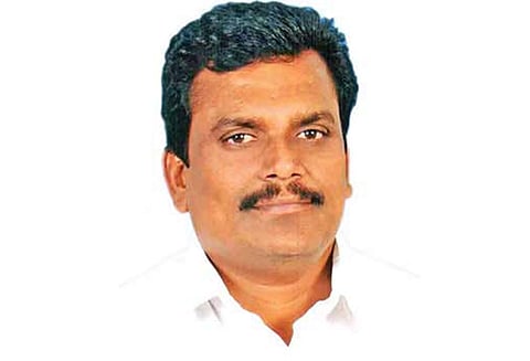 இடைத்தேர்தலில் தொகுதிக்கு ரூ.200 கோடி செலவழிக்க அ.தி.மு.க. திட்டம் - தங்கதமிழ்செல்வன் குற்றச்சாட்டு