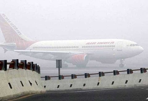 ஸ்ரீநகர் சர்வதேச விமான நிலையத்தில் தெளிவற்ற வானிலையால் விமானங்கள் இயக்கப்படவில்லை