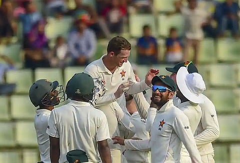 ஜிம்பாப்வேக்கு எதிரான டெஸ்ட் கிரிக்கெட்: வங்காளதேச அணி 143 ரன்னில் ஆல்-அவுட்