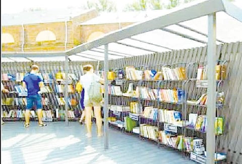திருச்சி மாநகராட்சி சார்பில் ரூ.20 லட்சத்தில் திறந்த வெளி நூலகம் இந்தியாவிலேயே முதன் முதலாக அமைக்கப்படுகிறது