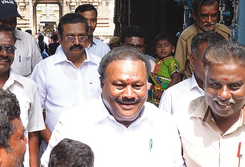 வனத்துறையில் காலி பணியிடங்களை நிரப்ப நடவடிக்கை - வேலூரில் அமைச்சர் திண்டுக்கல் சீனிவாசன் பேட்டி