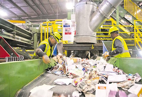 குப்பையிலிருந்து கோடி...