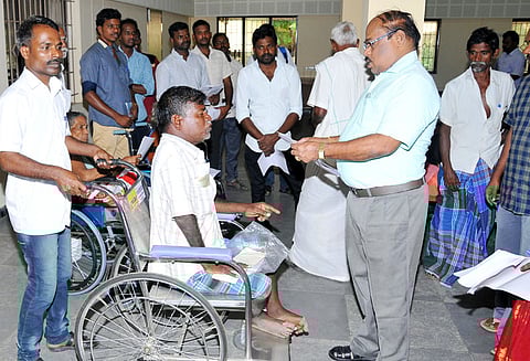 அரியலூரில், மாற்றுத்திறனாளிகள் நலத்துறையின் சார்பில் மாற்றுத்திறனாளிகள் குறைதீர் கூட்டம்