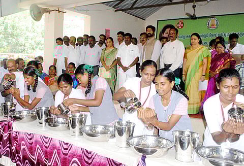 காய்ச்சல் ஏற்பட்டால் டாக்டர்கள் ஆலோசனைப்படியே பொதுமக்கள் மருந்துகளை உட்கொள்ள வேண்டும் அமைச்சர் விஜயபாஸ்கர் பேச்சு