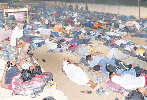 திருச்சியில் இன்று ராணுவத்துக்கு ஆள் சேர்ப்பு முகாம் இரவிலேயே குவிந்த இளைஞர்கள்