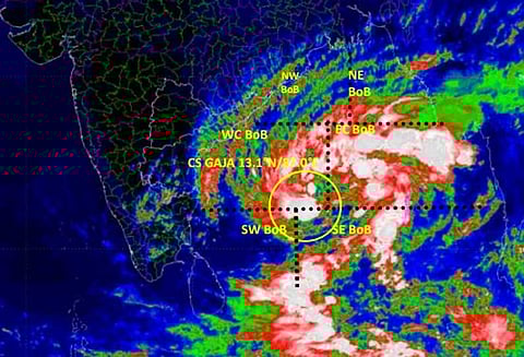 கஜா புயல் 5 கி.மீட்டர் வேகத்தில் நகர்கிறது: இந்திய வானிலை ஆய்வு மையம்