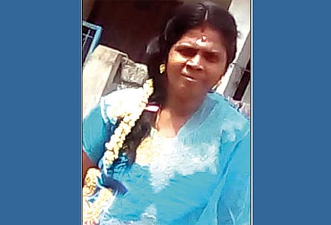 சமையல் செய்தபோது வலிப்பு: தீயில் கருகி இளம்பெண் பலி