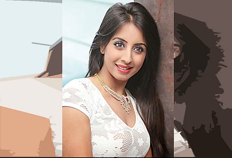 ‘மீ டூ’வில் பாலியல் துன்புறுத்தல் புகார் : இயக்குனரிடம் மன்னிப்பு கேட்டார் நடிகை சஞ்சனா கல்ராணி