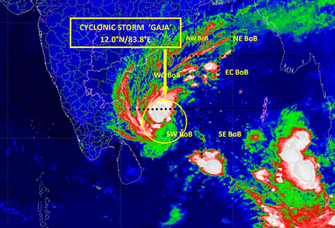 கஜா புயல் மணிக்கு 8 கி.மீட்டர் வேகத்தில் நகர்ந்து வருகிறது ; இந்திய வானிலை ஆய்வு மையம்