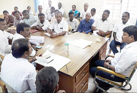 பாலித்தீன் பைகள் விற்பனையை தடுக்க வேண்டும் நுகர்வோர் பாதுகாப்பு கூட்டத்தில் கோரிக்கை