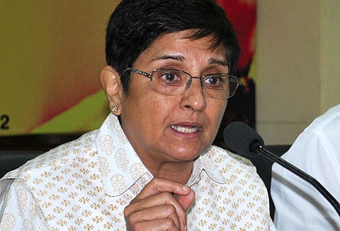 விதிகளை மீறி நிதி ஒதுக்க முதல்-அமைச்சர் விரும்புகிறார் கவர்னர் கிரண்பெடி குற்றச்சாட்டு